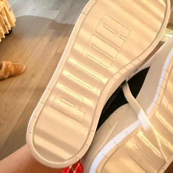 Puma White Athletic Shoes with Black Accents - Picture 10 of 12